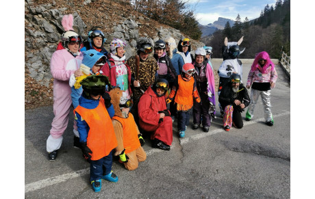 LA CLUSAZ - LE SKI CLUB CLUSIEN FAIT SON CARNAVAL